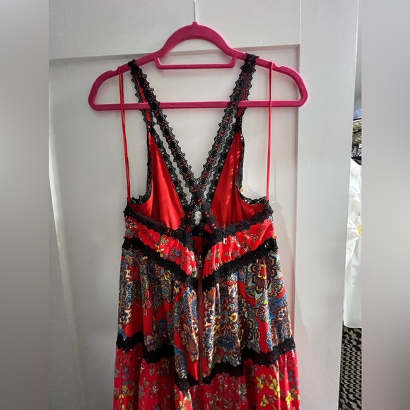 WORN ONCE ALICE AND OLIVIA MAXI TIERED FLORAL DRESS - Picture 3 of 7